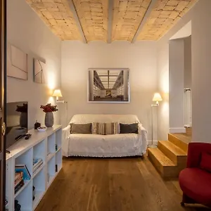 Fotofever Apt, Two Bedrooms With Air Conditioned In Elegant Shopping Area, Close To Vatican Rom